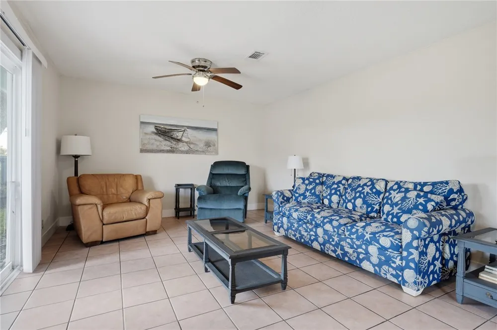 128 Palm Drive Rockport, TX 78382