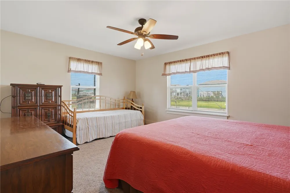 128 Palm Drive Rockport, TX 78382