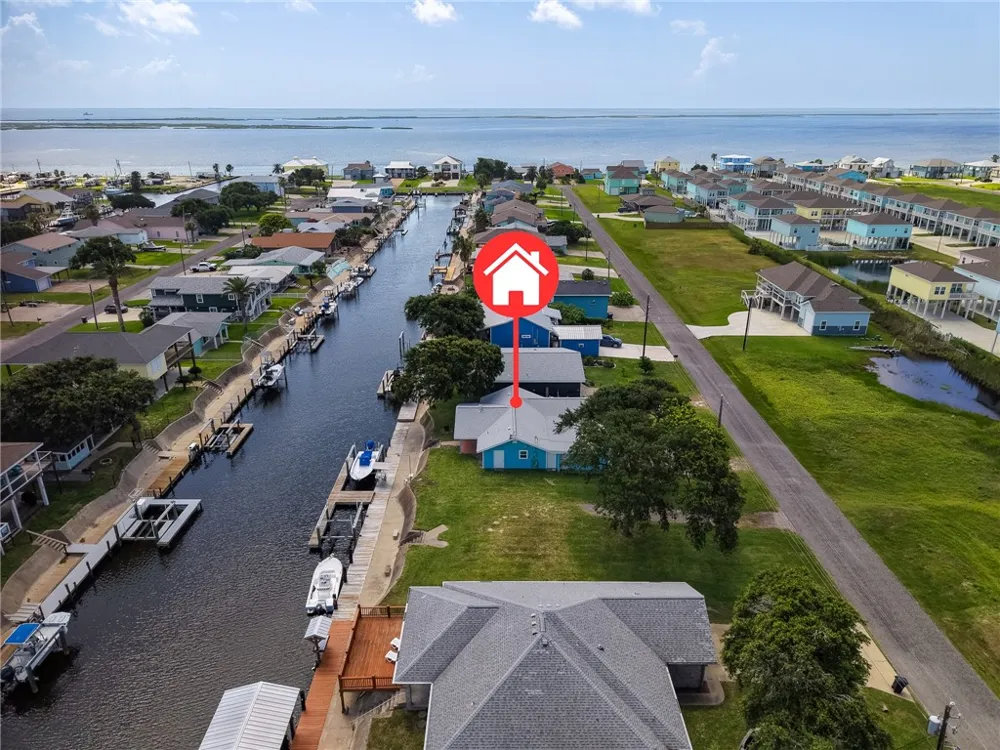 128 Palm Drive Rockport, TX 78382