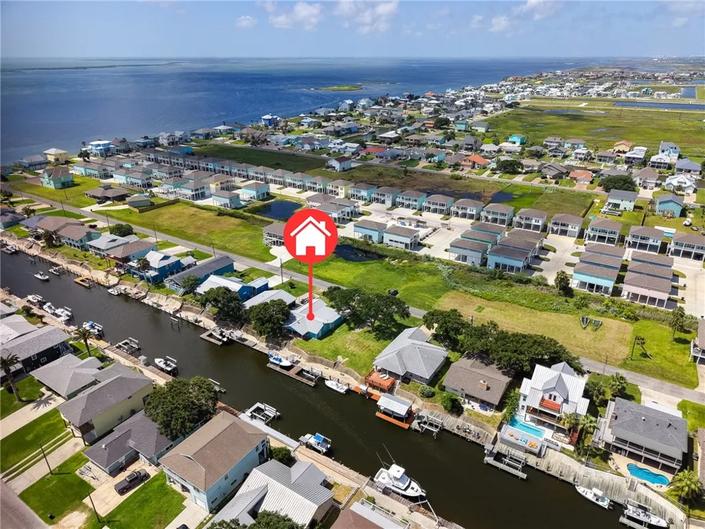 128 Palm Drive Rockport, TX 78382