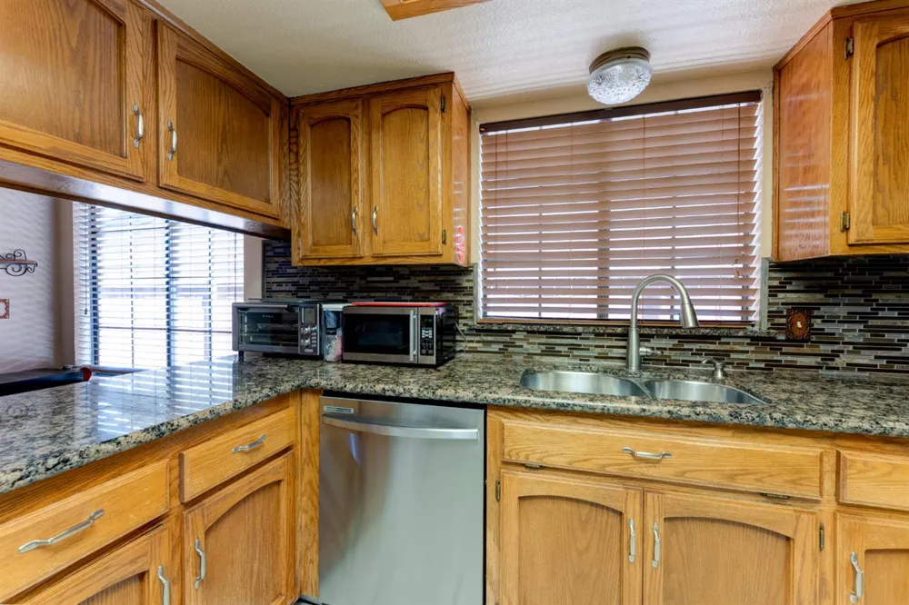 514 Balmoral Drive Porterville, CA 93257