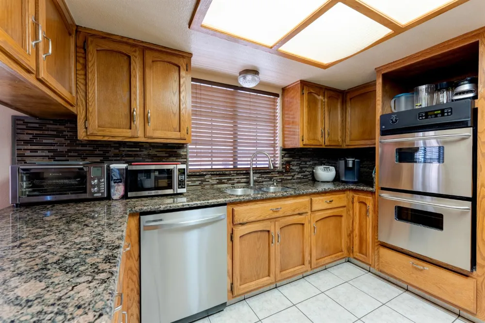 514 Balmoral Drive Porterville, CA 93257