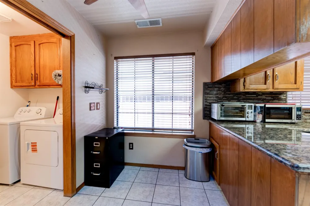 514 Balmoral Drive Porterville, CA 93257