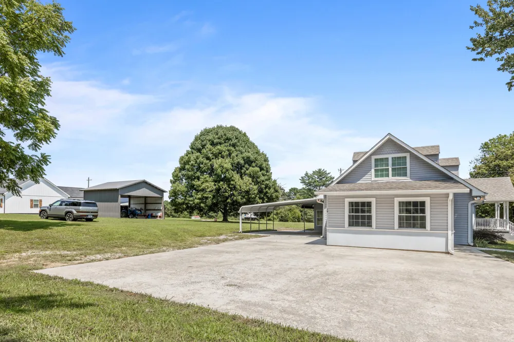 70 Cottage Lane Chickamauga, GA 30707