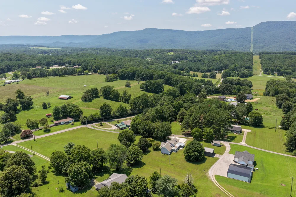 70 Cottage Lane Chickamauga, GA 30707