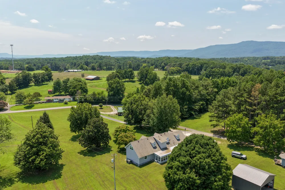 70 Cottage Lane Chickamauga, GA 30707