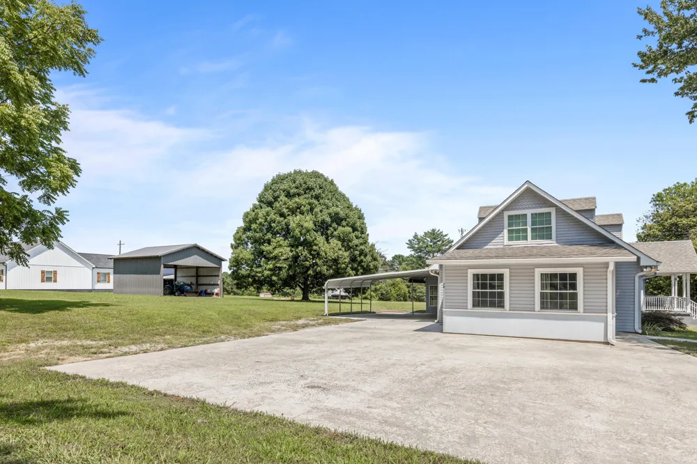 70 Cottage Lane Chickamauga, GA 30707