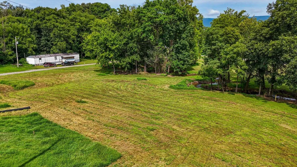 810 Ketner Cove Road Whitwell, TN 37397