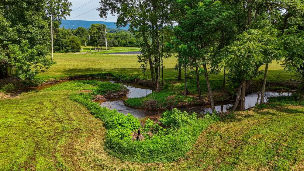810 Ketner Cove Road Whitwell, TN 37397