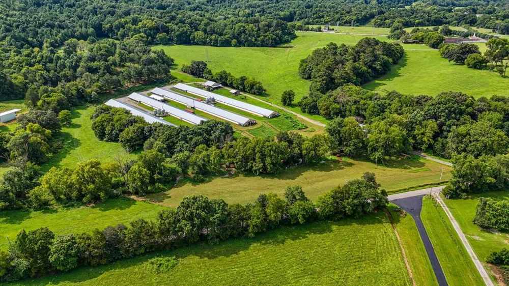 810 Ketner Cove Road Whitwell, TN 37397