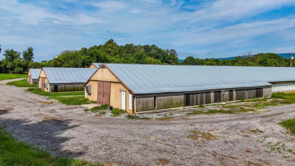 810 Ketner Cove Road Whitwell, TN 37397
