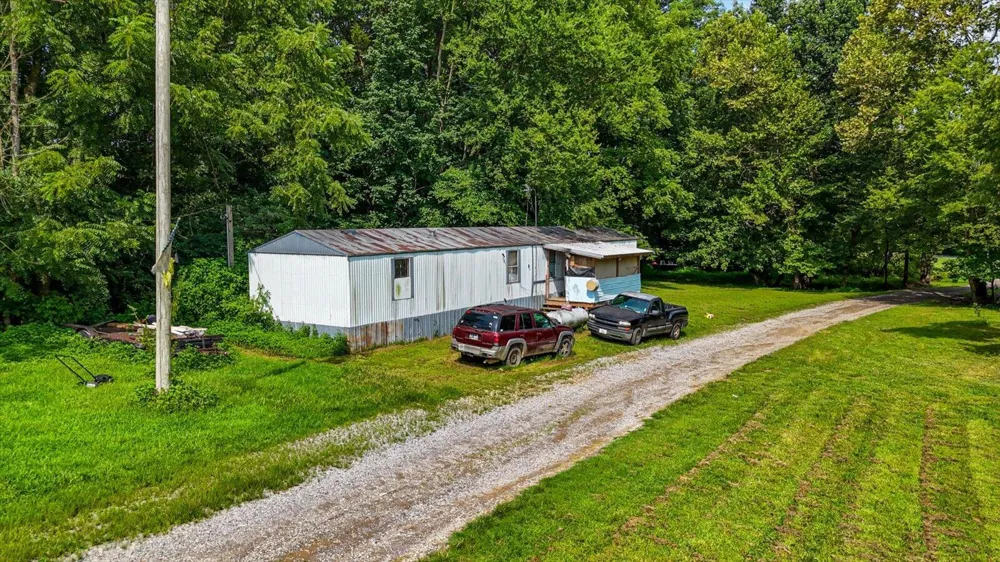 810 Ketner Cove Road Whitwell, TN 37397