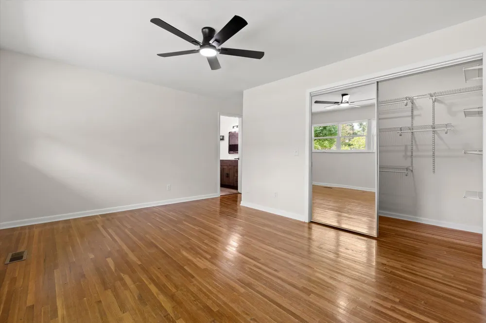 4329 Ga 301 Highway Trenton, GA 30752