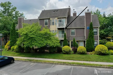 11 Ayres Court