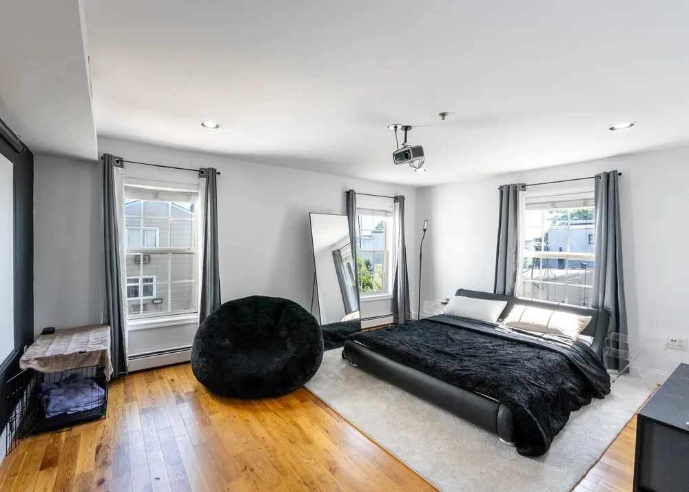 234 70TH ST Guttenberg, NJ 07093