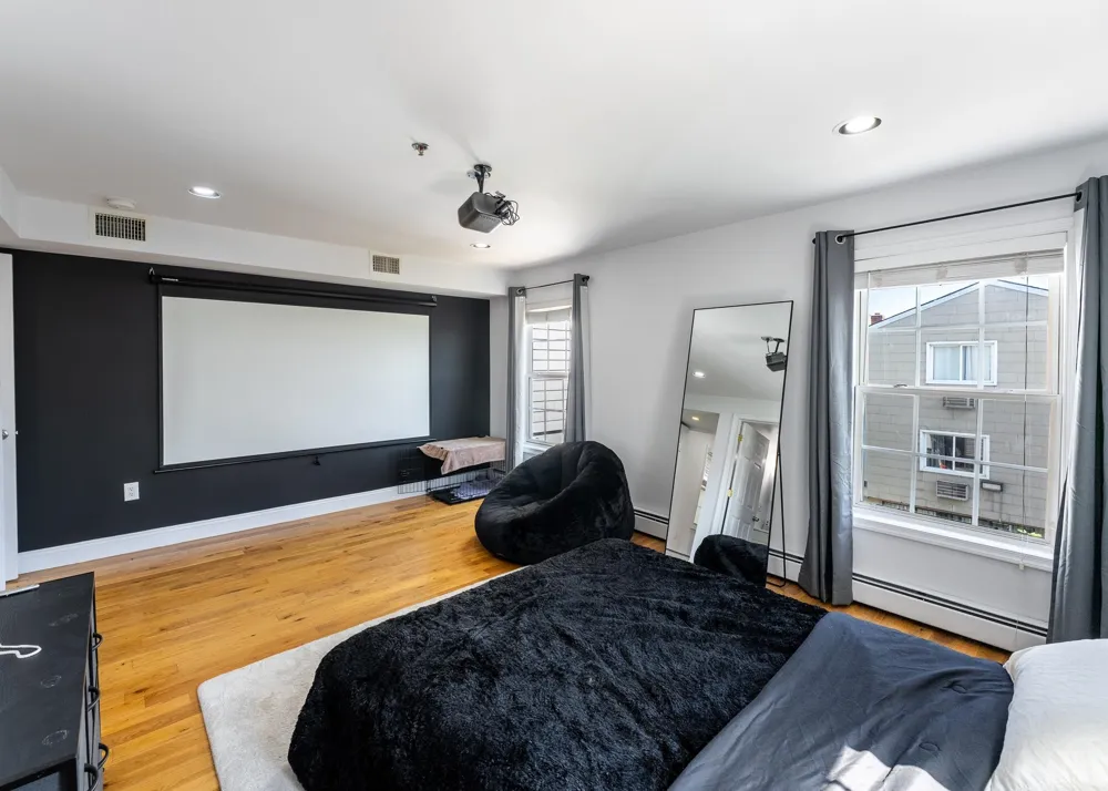 234 70TH ST Guttenberg, NJ 07093