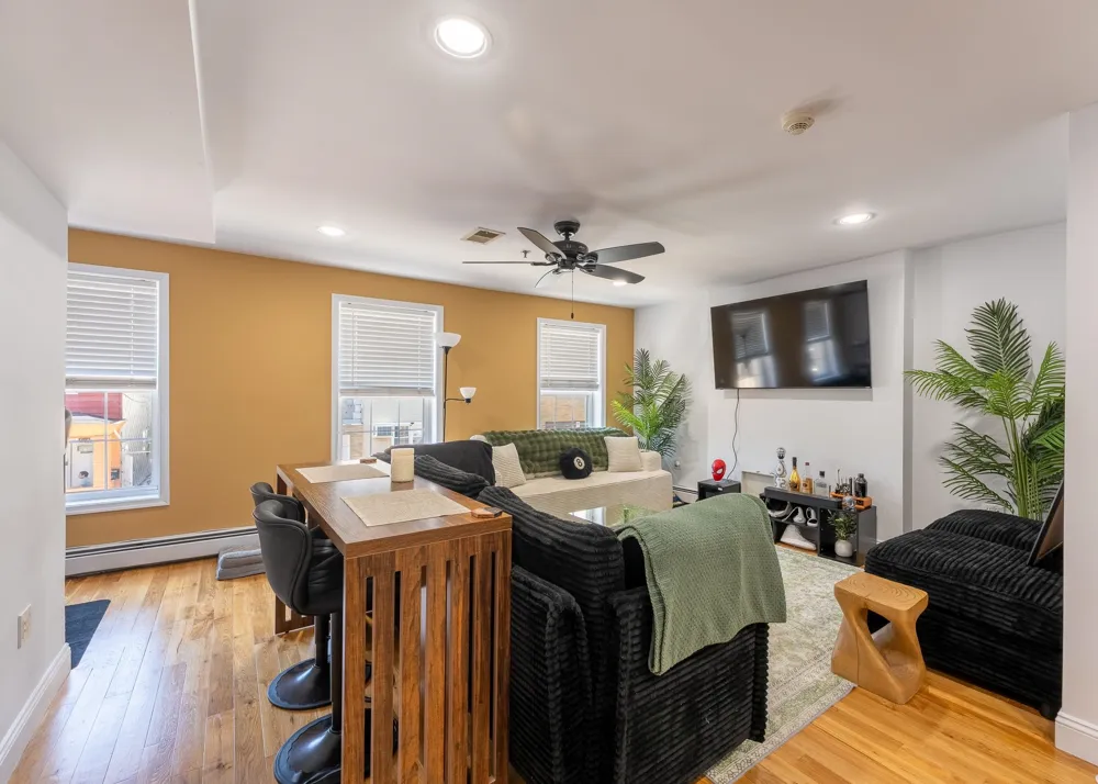 234 70TH ST Guttenberg, NJ 07093