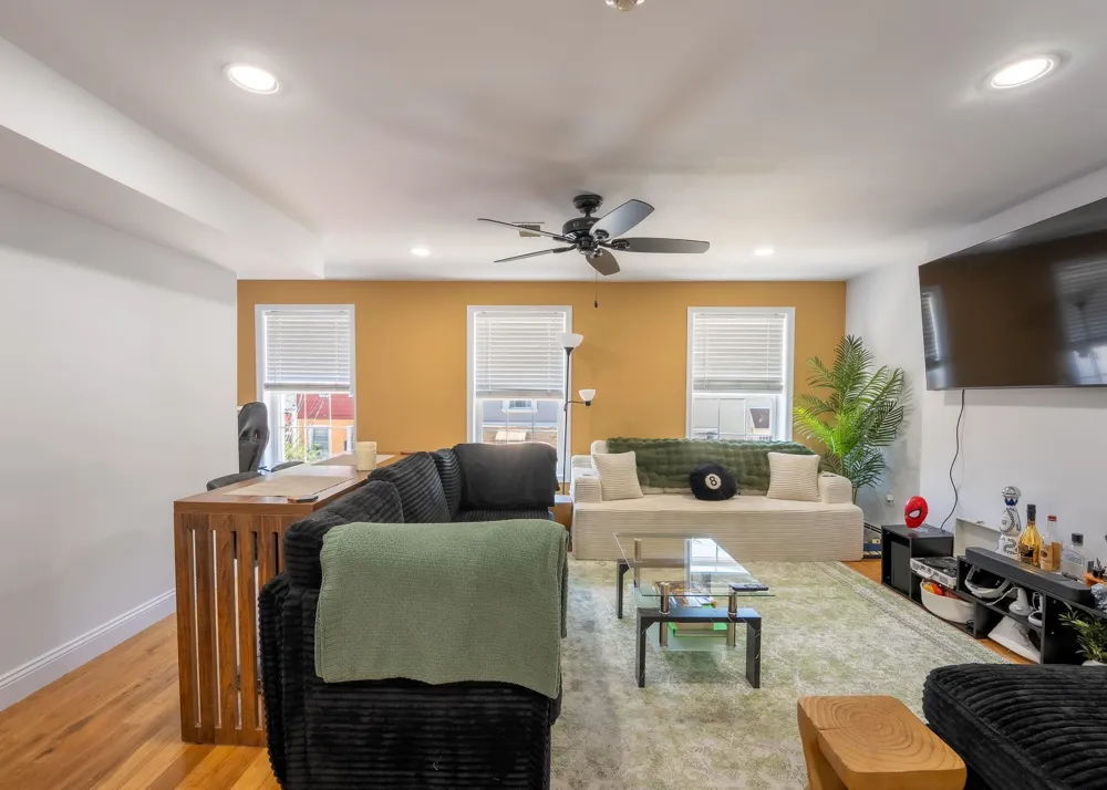 234 70TH ST Guttenberg, NJ 07093