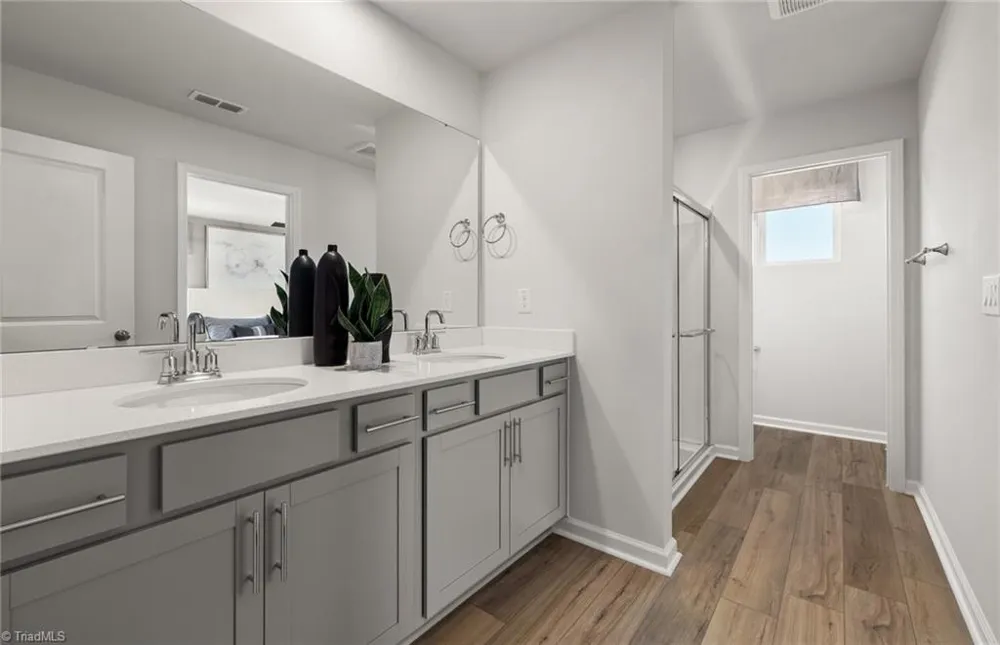 505 Prosecco Drive Thomasville, NC 27360