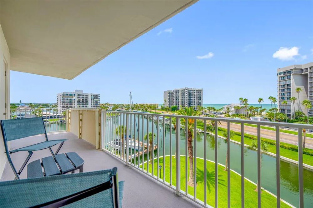 1621 GULF BOULEVARD #501 Clearwater Beach, FL 33767