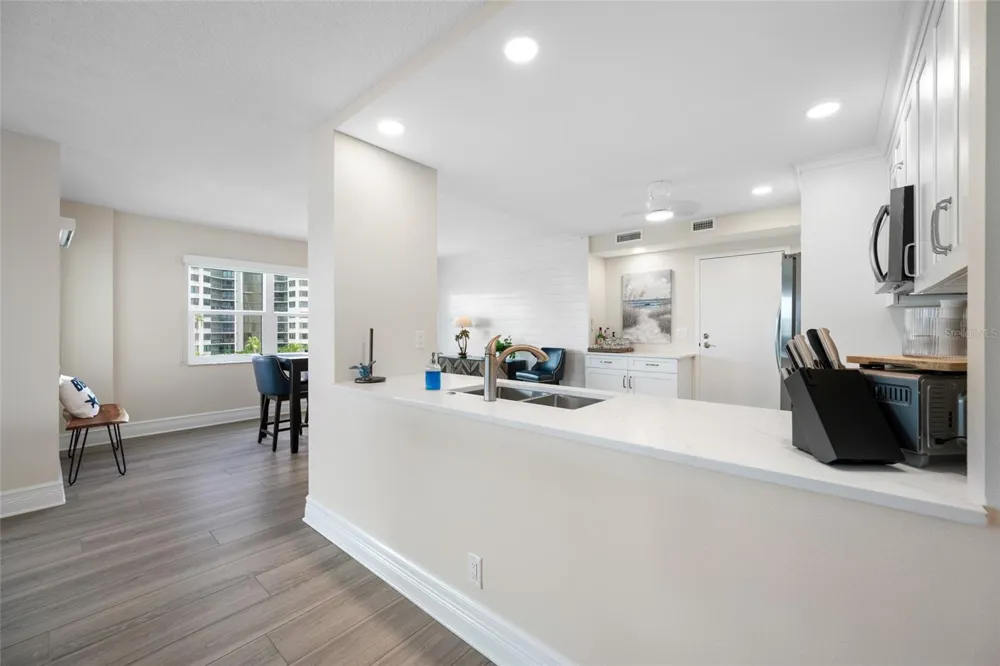 1621 GULF BOULEVARD #501 Clearwater Beach, FL 33767