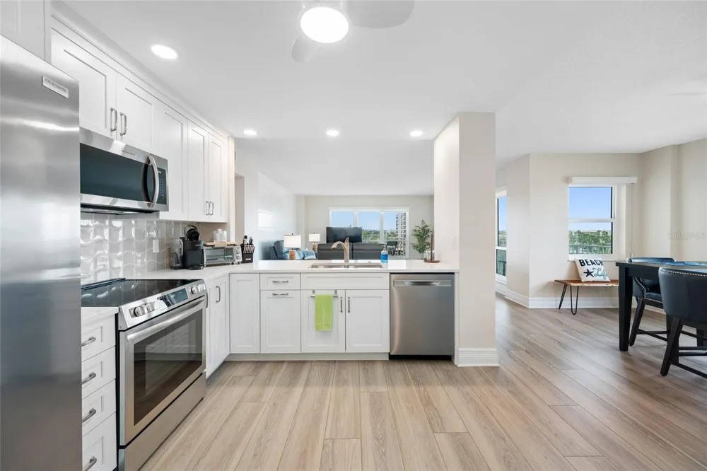 1621 GULF BOULEVARD #501 Clearwater Beach, FL 33767