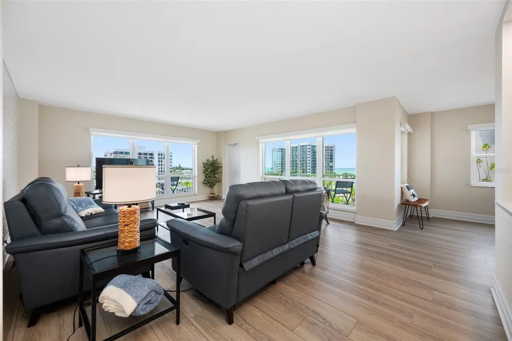 1621 GULF BOULEVARD #501 Clearwater Beach, FL 33767