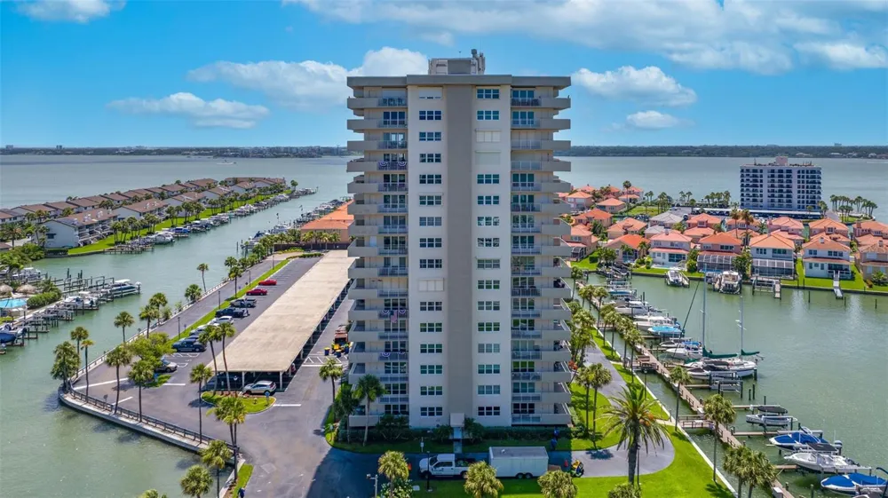 1621 GULF BOULEVARD #501 Clearwater Beach, FL 33767
