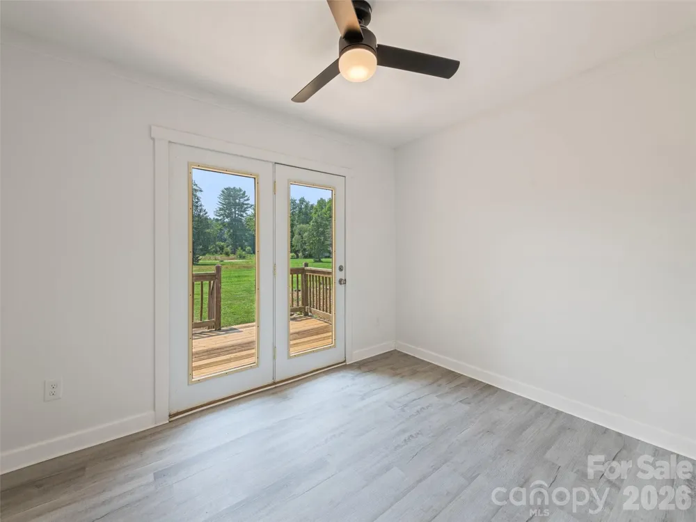 70 Levi Street Clyde, NC 28721