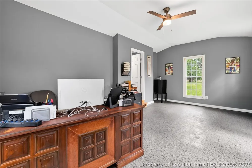 423 E Edinborough Avenue Raeford, NC 28376