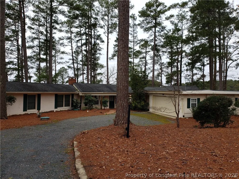 9 Dixie Drive Whispering Pines, NC 28327