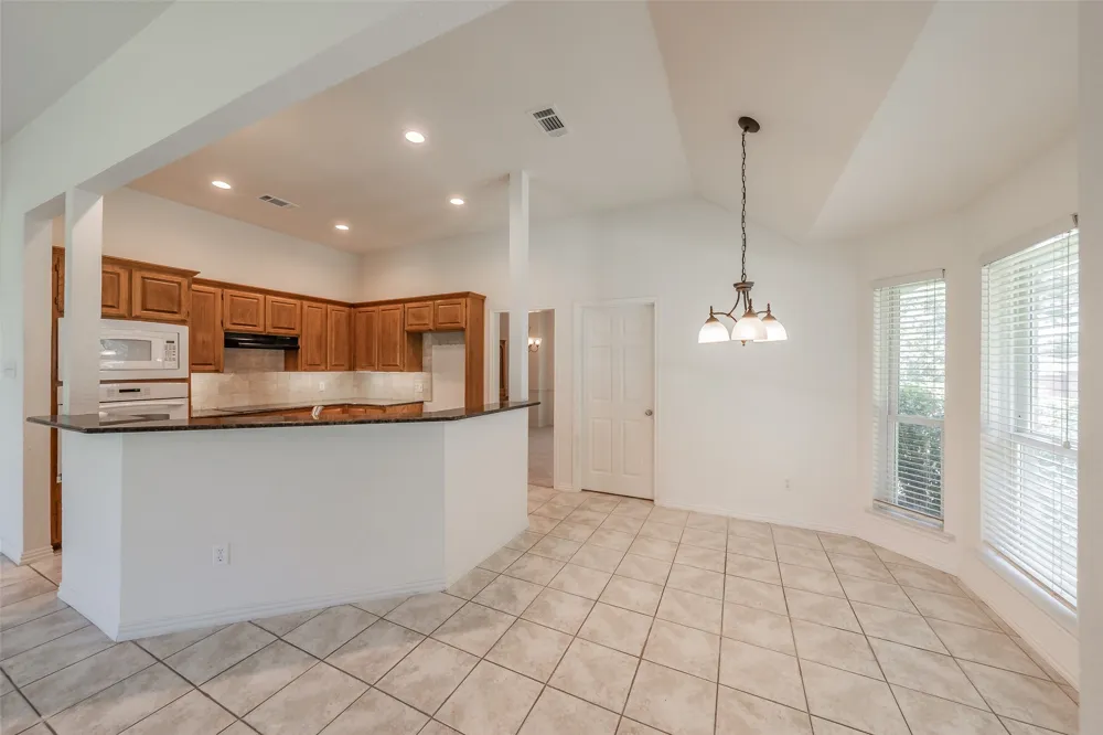 1057 Oak Valley Court Keller, TX 76248