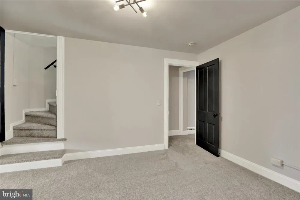 623 BAY STREET Lancaster, PA 17603