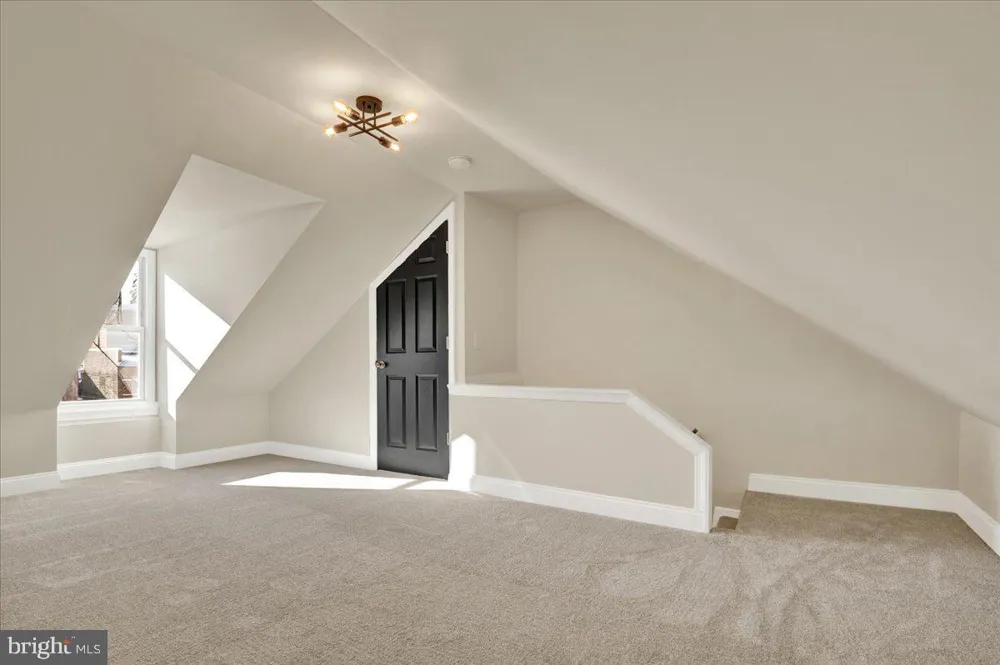 623 BAY STREET Lancaster, PA 17603