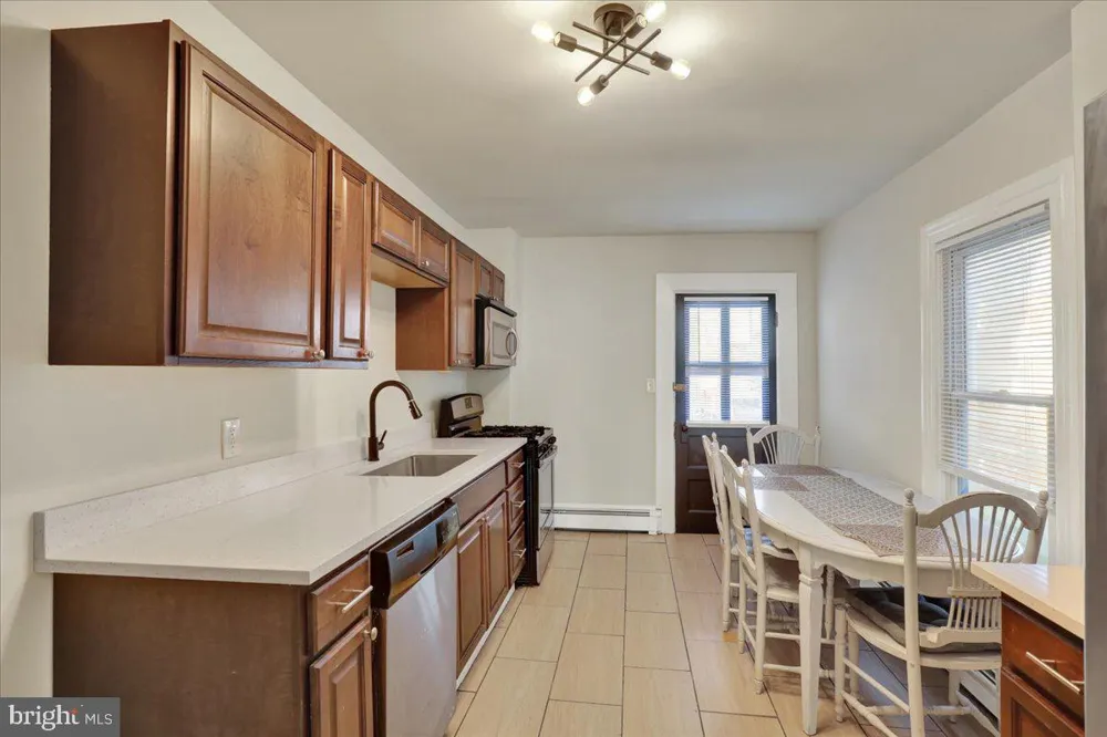 623 BAY STREET Lancaster, PA 17603