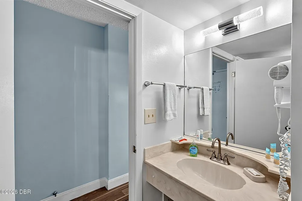 1909 S Atlantic Avenue #424 Daytona Beach Shores, FL 32118
