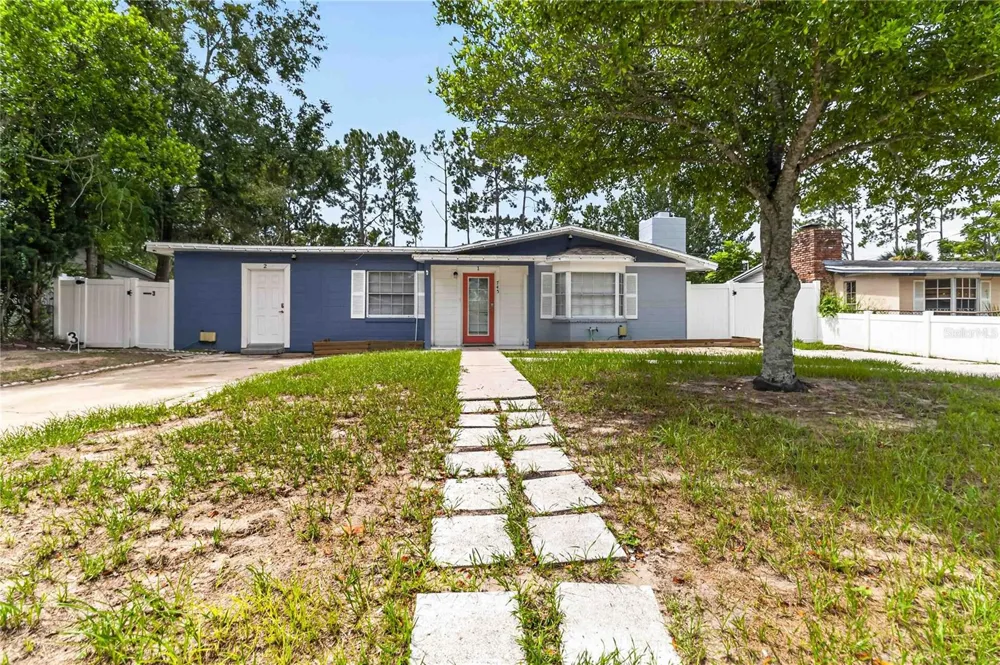 745 HILLVIEW DRIVE Altamonte Springs, FL 32714