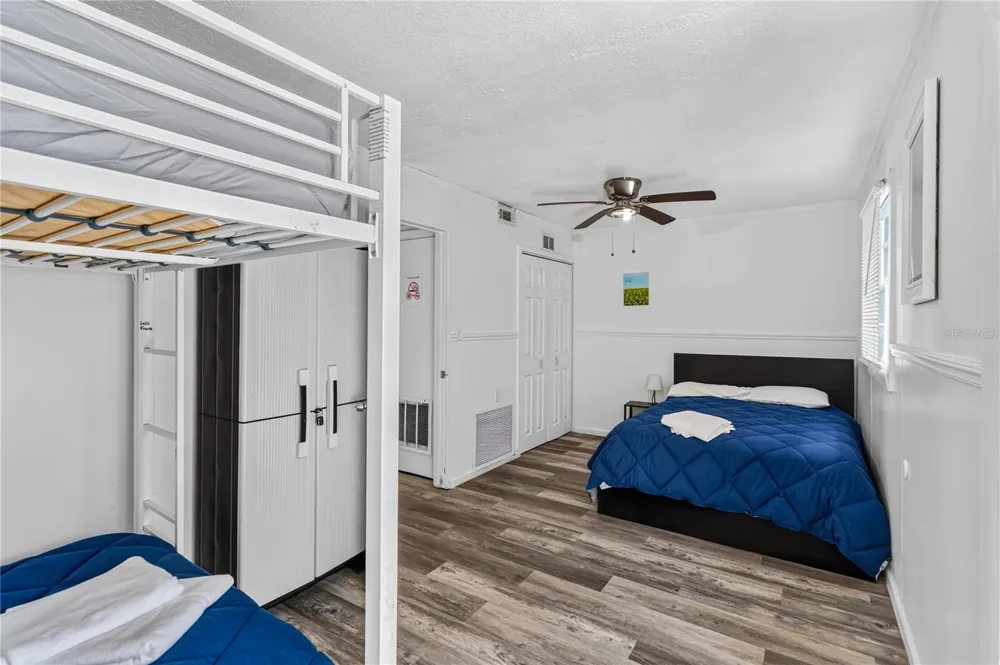745 HILLVIEW DRIVE Altamonte Springs, FL 32714