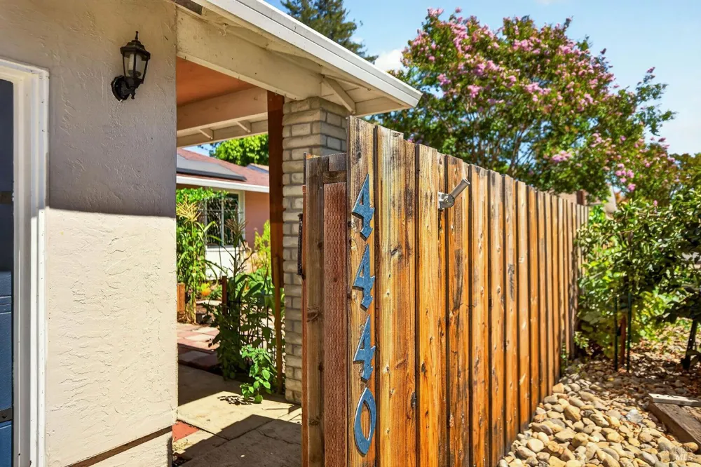 4440 Tanglewood Way Napa, CA 94558
