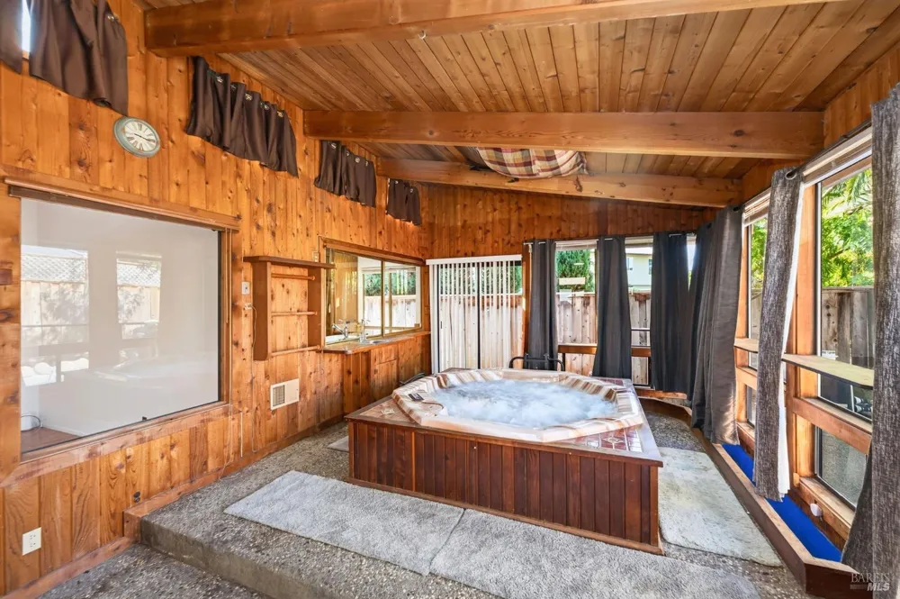 4440 Tanglewood Way Napa, CA 94558