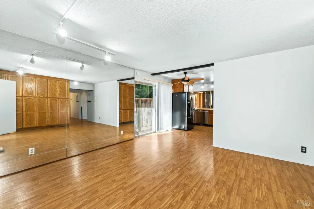 4440 Tanglewood Way Napa, CA 94558