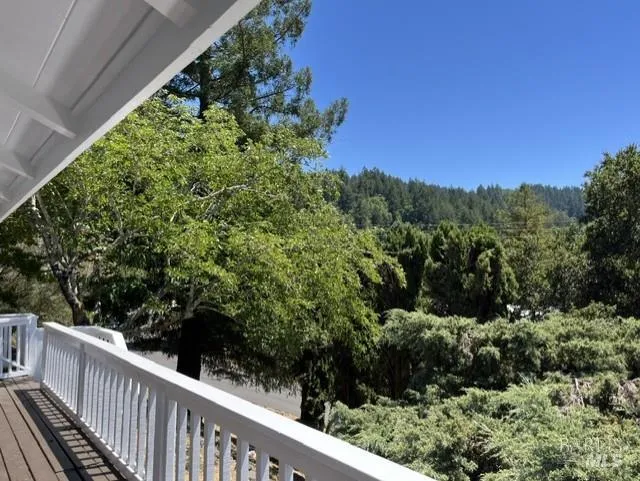 277 Railroad Avenue Woodacre, CA 94973