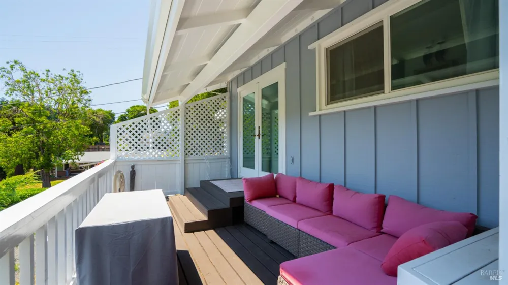 277 Railroad Avenue Woodacre, CA 94973