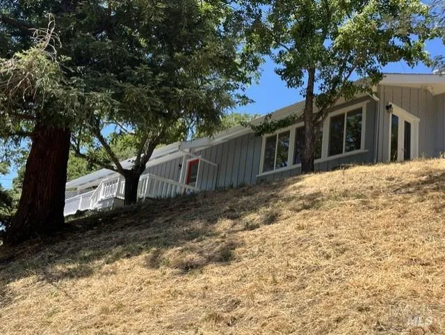 277 Railroad Avenue Woodacre, CA 94973