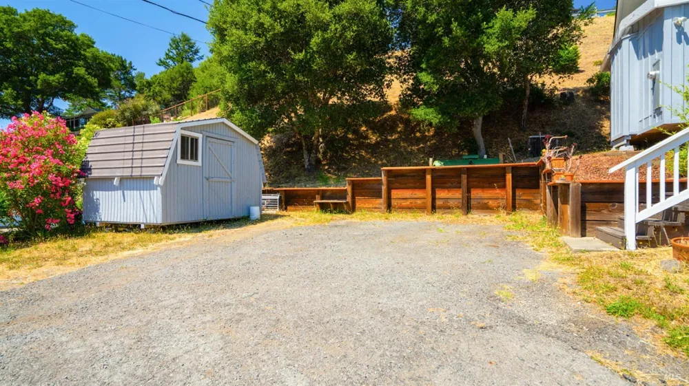 277 Railroad Avenue Woodacre, CA 94973