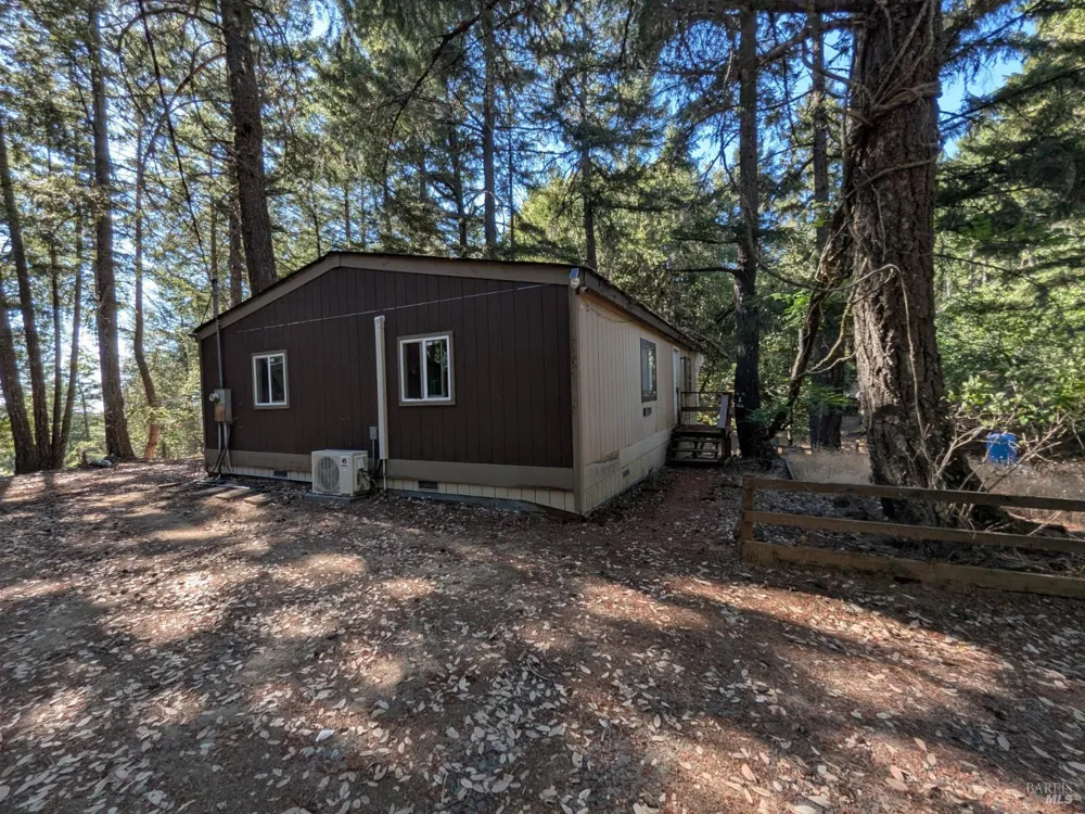 3955 Blackhawk Drive Willits, CA 95490