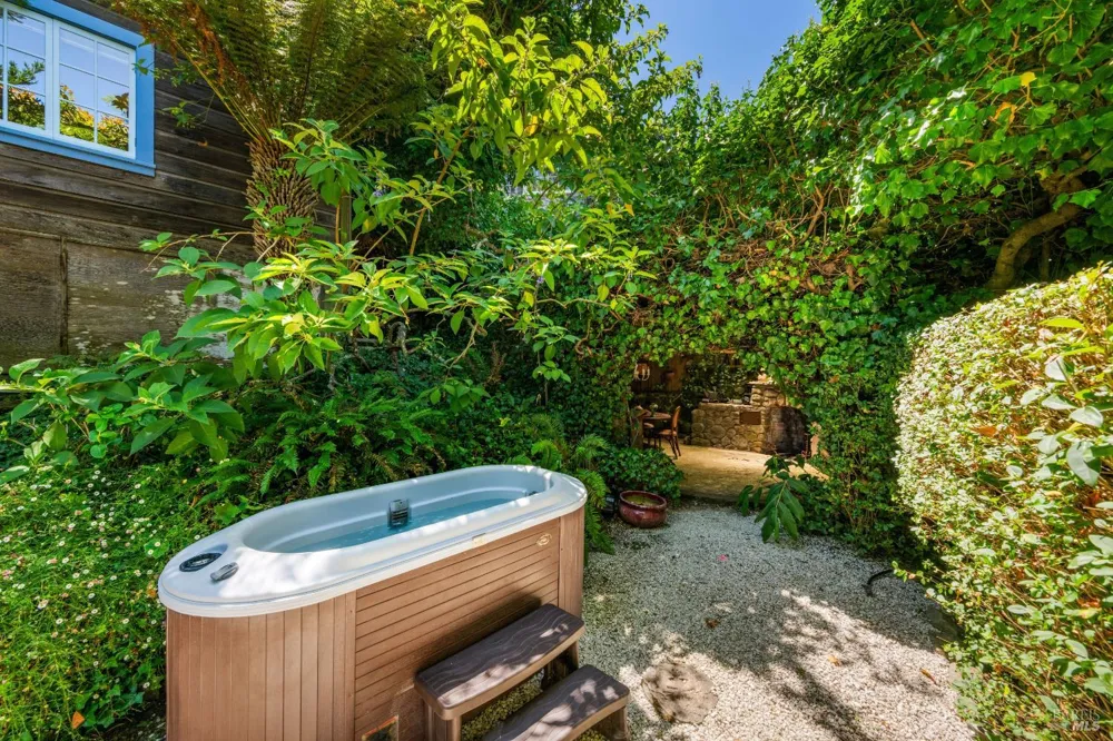 41 Ocean Avenue Bolinas, CA 94924