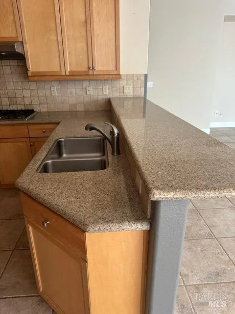 1944 Cooper Drive Santa Rosa, CA 95404