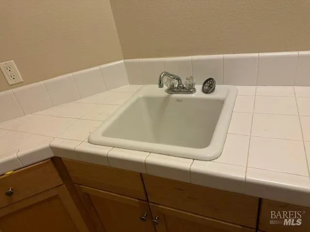 1944 Cooper Drive Santa Rosa, CA 95404