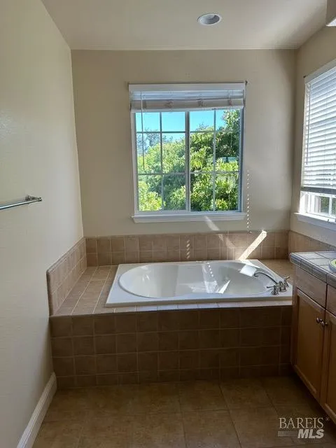 1944 Cooper Drive Santa Rosa, CA 95404